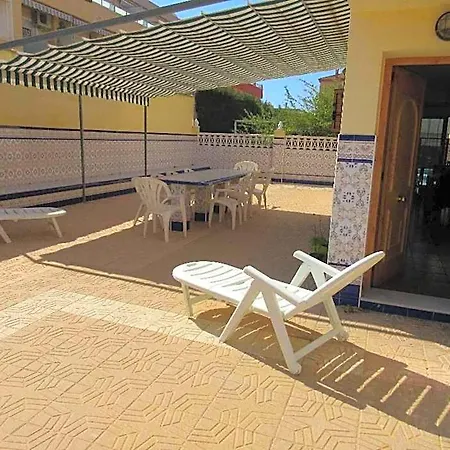 Будинок відпочинку Duplex 8-10 Persons, Terrace, Swimming Pool And Bbq *
