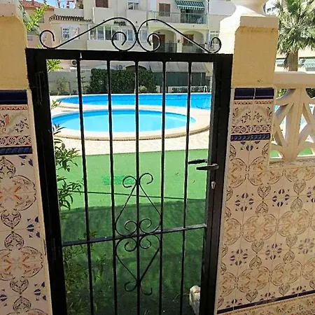 Duplex 8-10 Persons, Terrace, Swimming Pool And Bbq Будинок відпочинку Торрев'єха